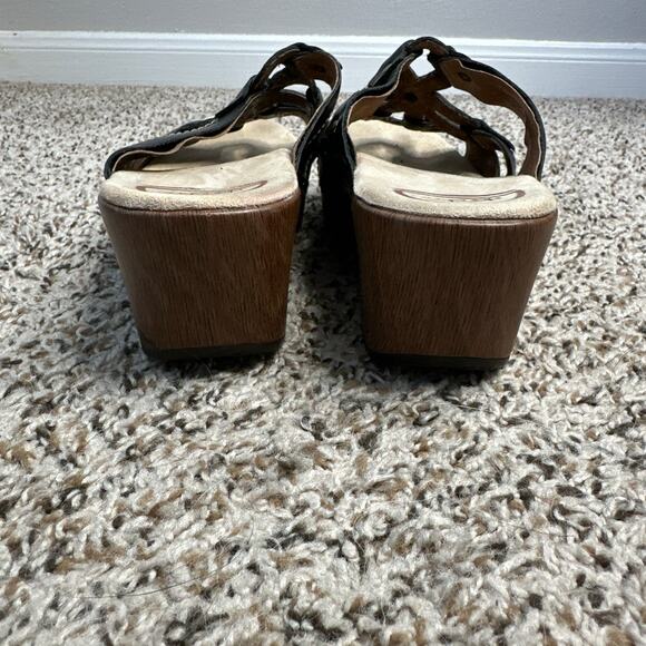 DANSKO Serena Floral Laser Cut Black Leather Heeled Sandals Clogs Women's Size 9 - Picture 5 of 9